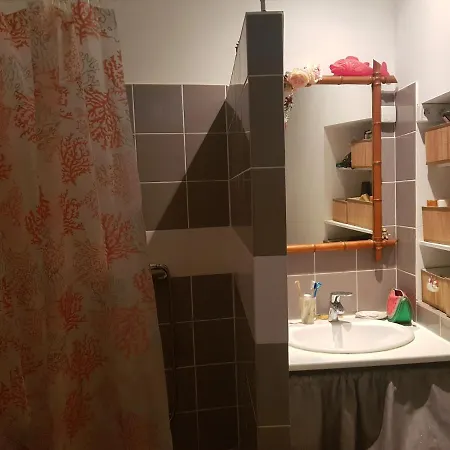 Δωμάτια σε οικογενειακή κατοικία Onirique Chez L'habitant